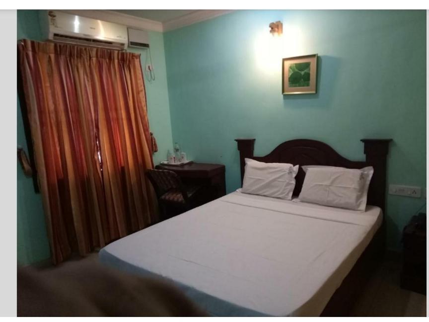 Chengannur Hotel Priya מראה חיצוני תמונה